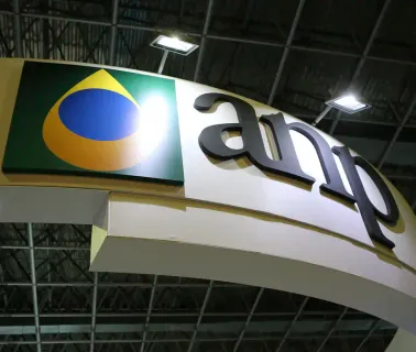 ANP Exige Retomada Imediata do Refino na REAM sob Pena de Sanções