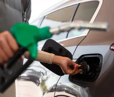ANP Ajusta Gasolina para E30: Mais Octanagem e Novas Regras no Posto