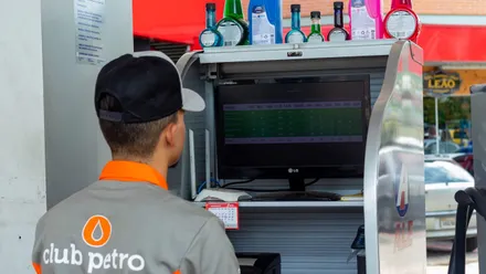 Qual o melhor software de gestão para postos de combustíveis?