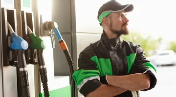 Gerente de posto de gasolina.