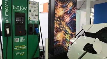 Crise de Eletropostos: Venda de Elétricos Dispara 90% no Brasil