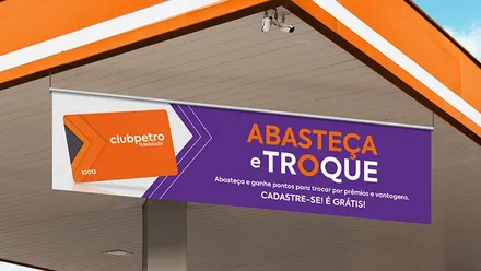 Como o material gráfico pode ajudar na atração de clientes para o seu Posto