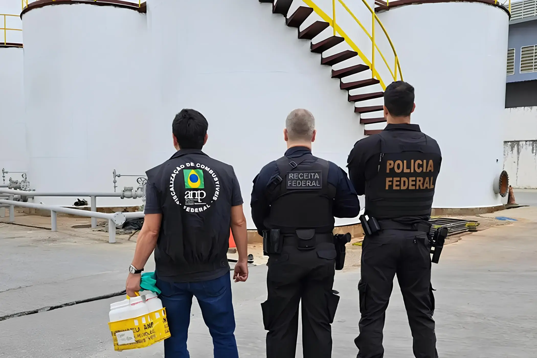 Força-Tarefa Nacional Investiga Metanol Desviado de Combustíveis para Bebidas Adulteradas