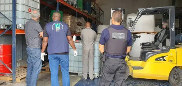 Esquema de Bebidas com Metanol Revela Desvio em Postos de Combustíveis