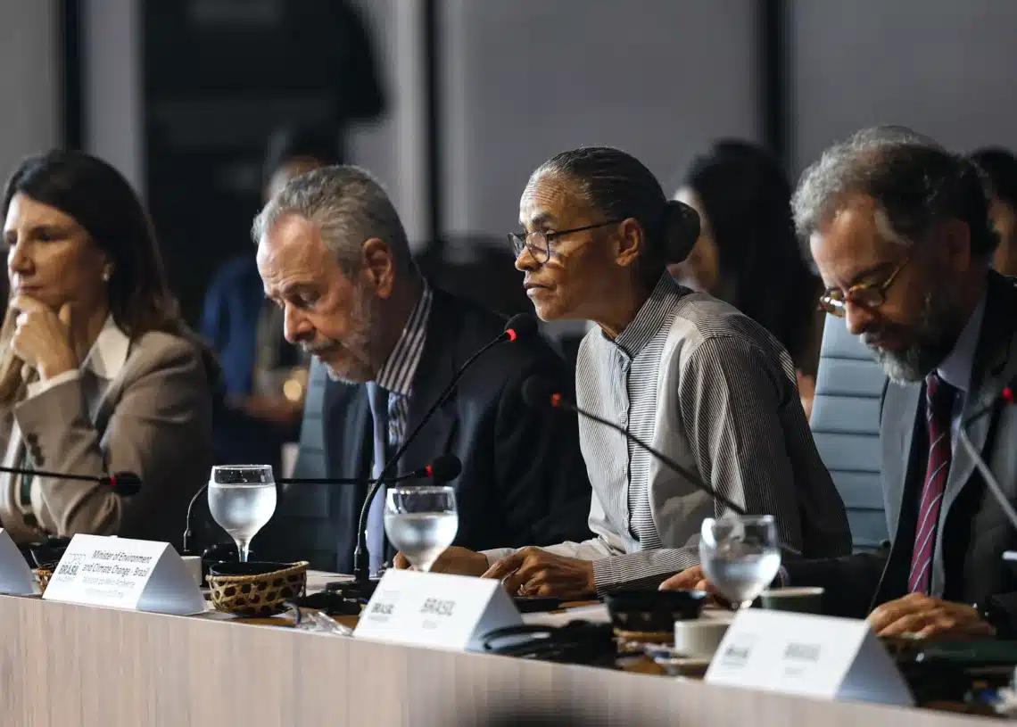 Marina Silva “coloca o dedo na ferida” da crise climática: o que isso significa para o mercado de combustíveis