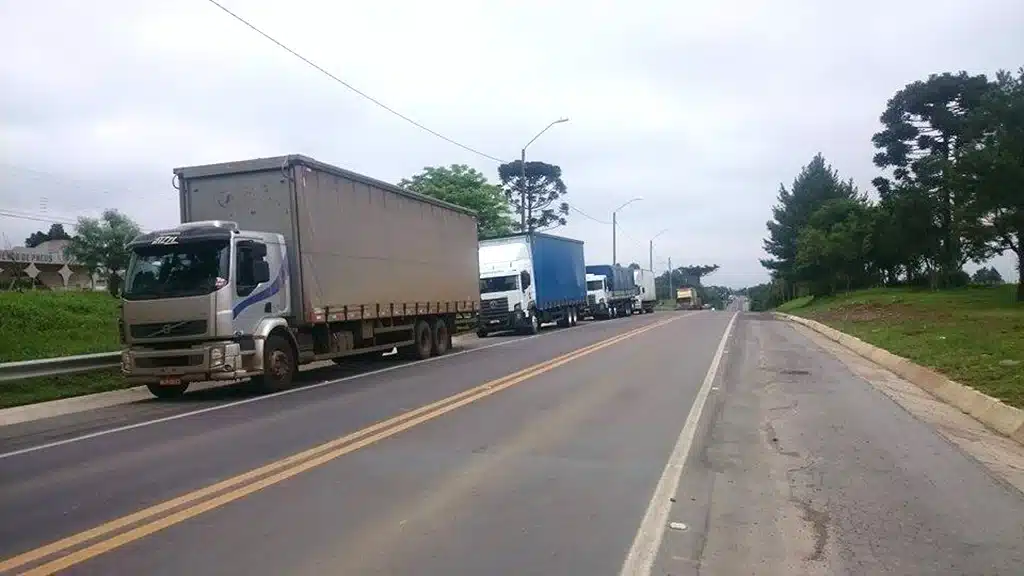 Caminhões em greve