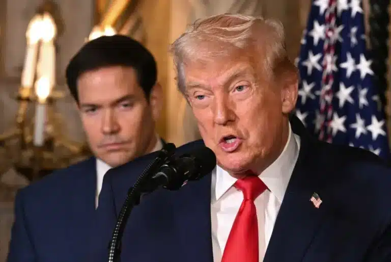 Autoridade dos Estados Unidos faz pronunciamento sobre a situação política na Venezuela
