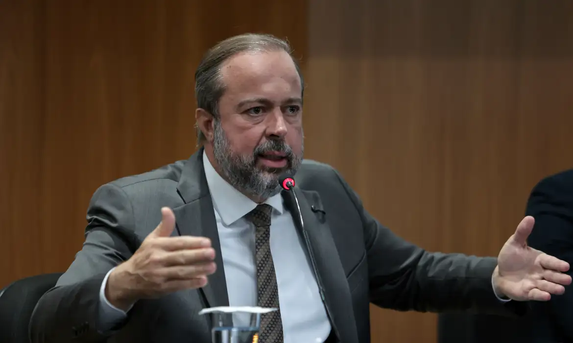 Governo Federal Redobra Fiscalização Contra Preços Abusivos de Combustíveis